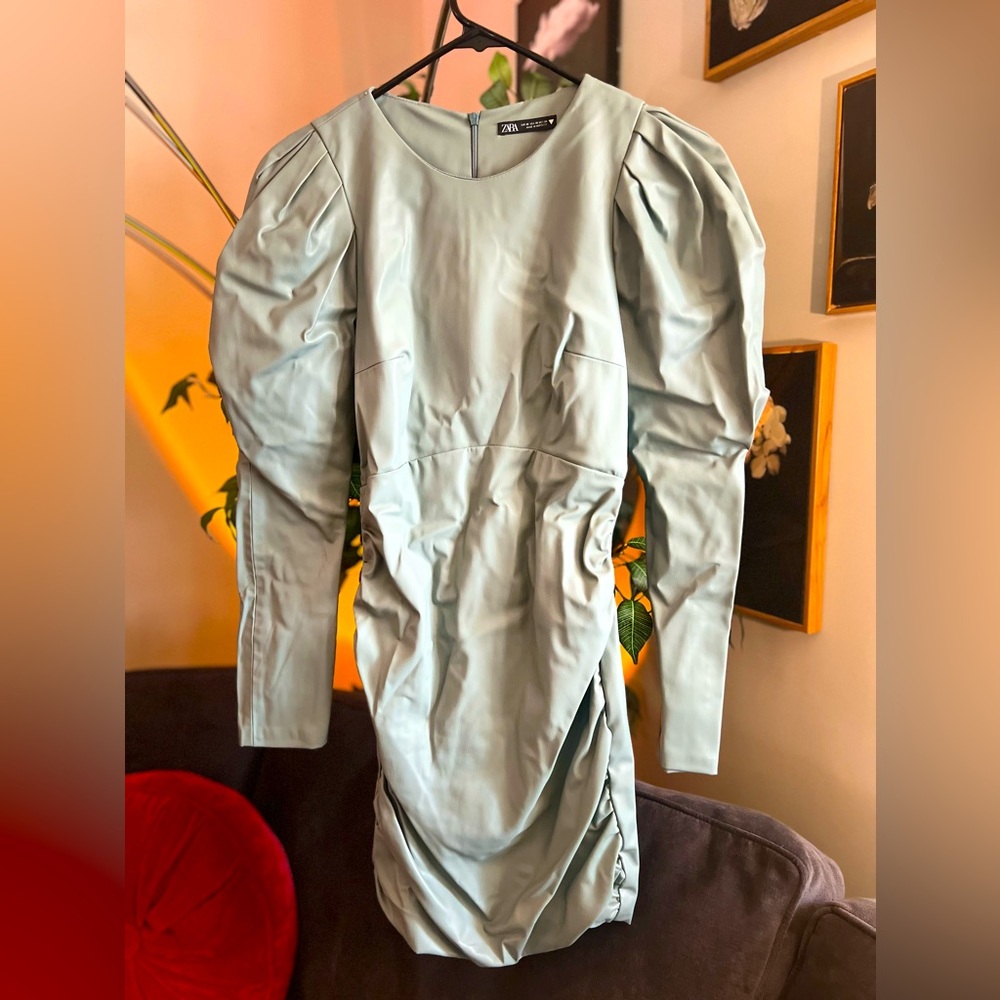 Zara faux leather ruched mini dress
Size: XS
